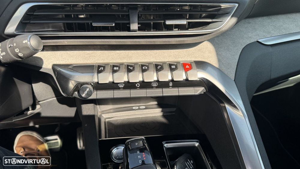 Peugeot 3008 1.2 PureTech GT EAT8 - 17