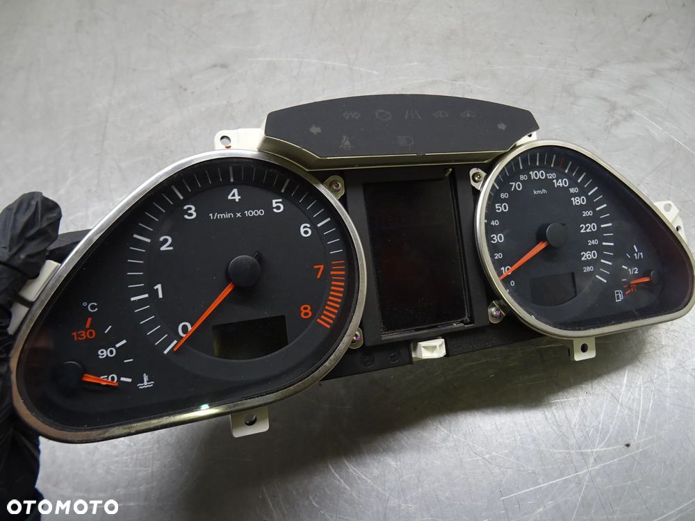 AUDI A6 C6 KOMBI 04-07 2.0T LICZNIK ZEGARY 4F0920901F - 3