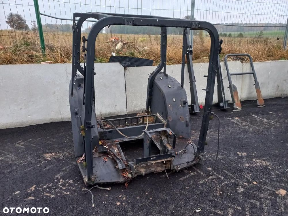 Szkielet kabiny,kabina pałąkowa,rurowa, argon3 75, sadownicza,same,deutz,john deere,renault,new holland,massey,fendt,fiat,case,claas,ford,international, kubota,landini,valtra,valmet,,kabina niska oborowa - 1