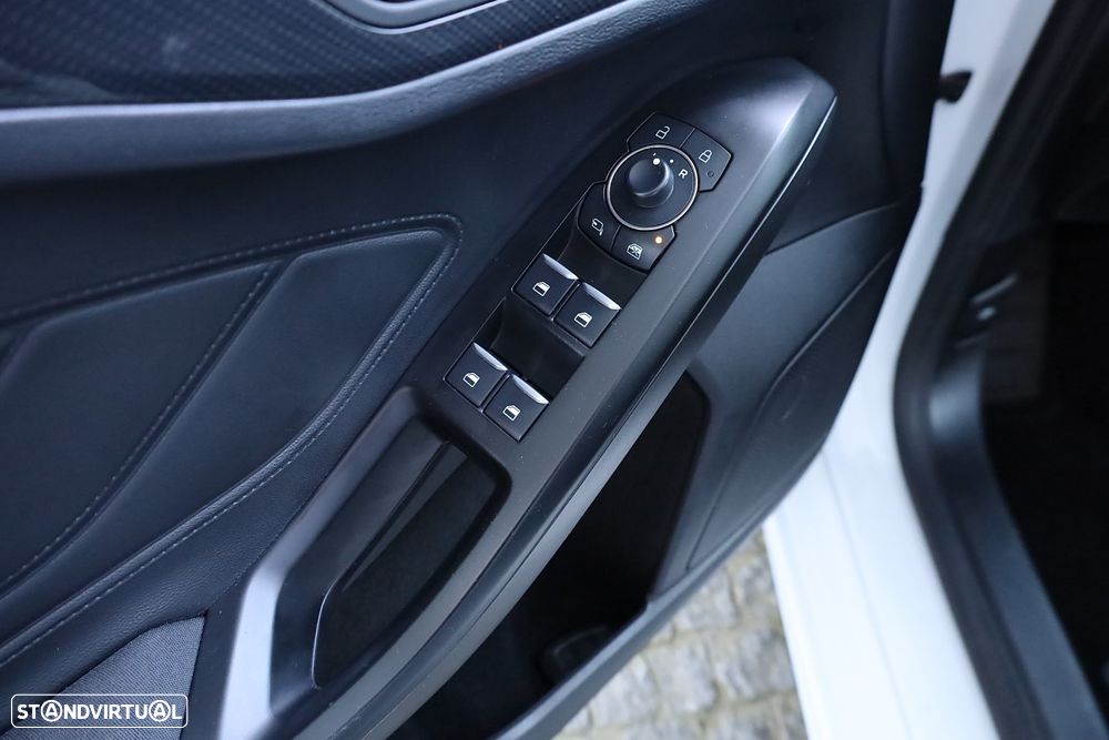 Ford Focus 1.0 EcoBoost MHEV ST-Line - 45