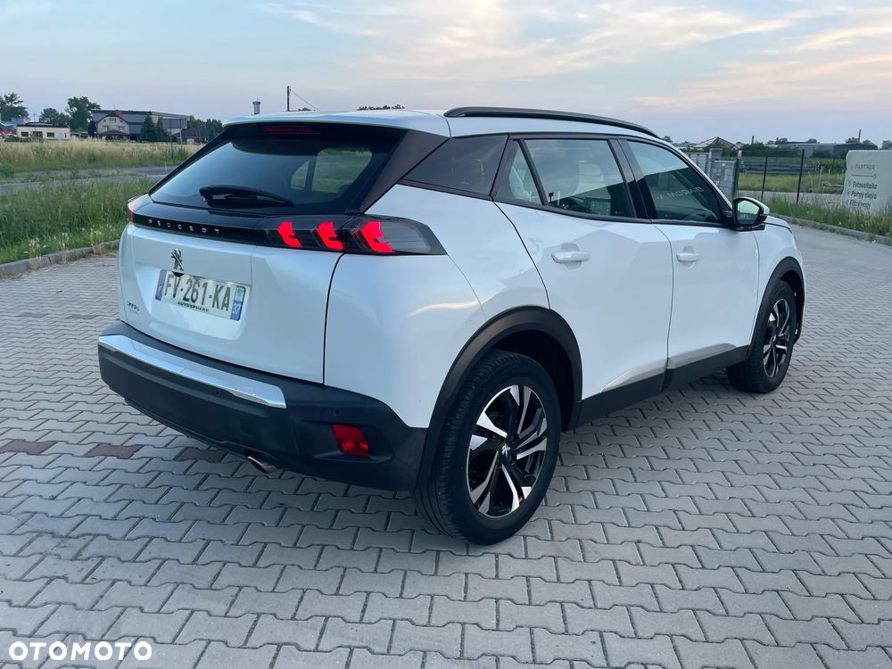 Peugeot 2008 1.5 BlueHDi Allure Pack S&S EAT8 - 4