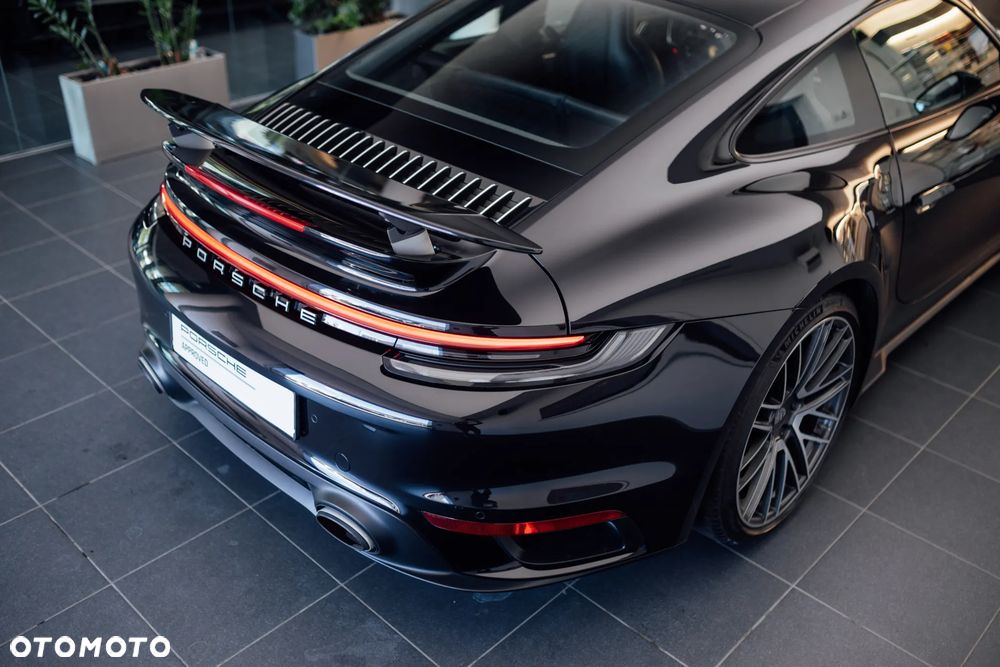 Porsche 911 Turbo - 36