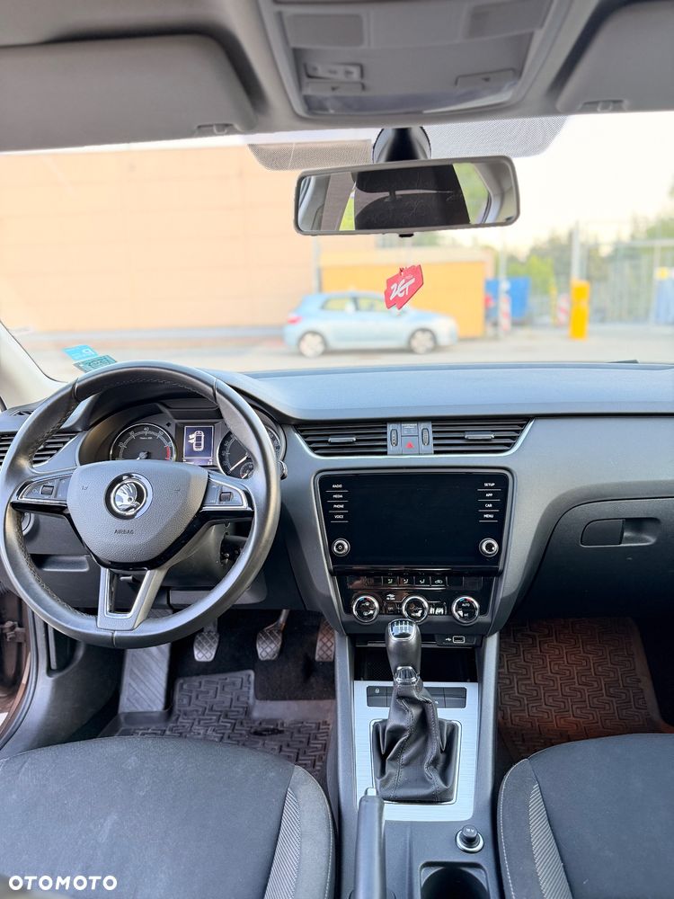 Skoda Octavia 1.5 TSI ACT Active - 9