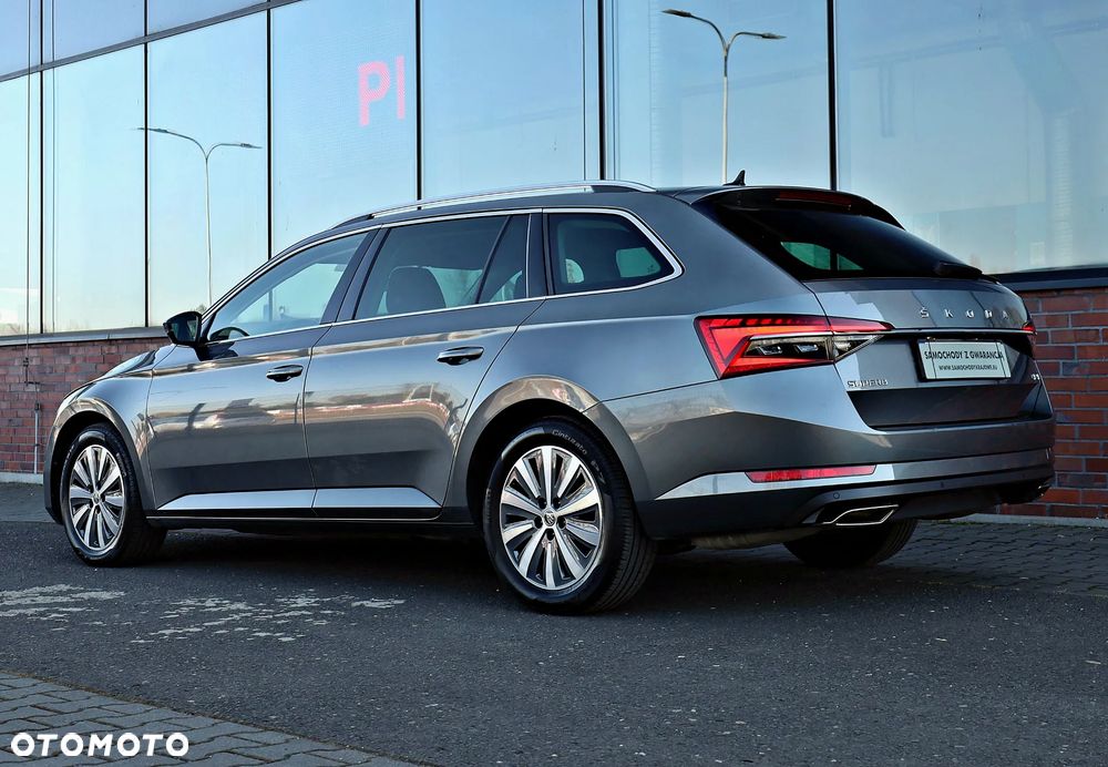 Skoda Superb 2.0 TSI 4x4 Style DSG - 9