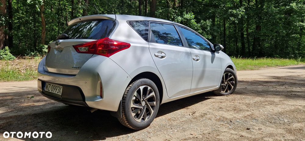Toyota Auris 1.33 VVT-i Active - 4