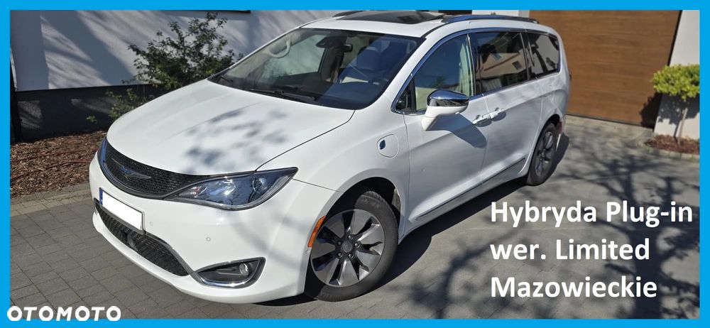 Chrysler Pacifica - 1