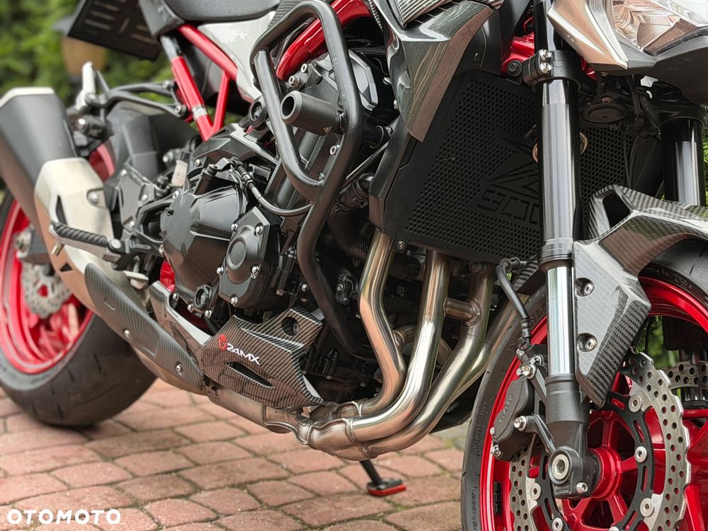 Kawasaki Z 900 - 12