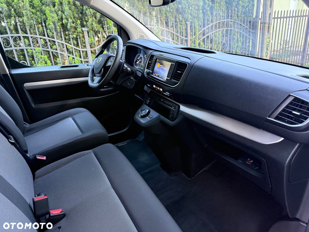 Toyota ProAce Kombi D-4D Medium 2,8t - 28