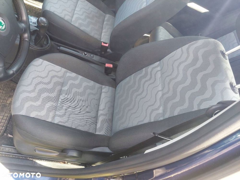 FOTELE KOMPLET LEWY PRAWY KANAPA TYŁ BOCZKI TUNEL SKODA FABIA II - 3