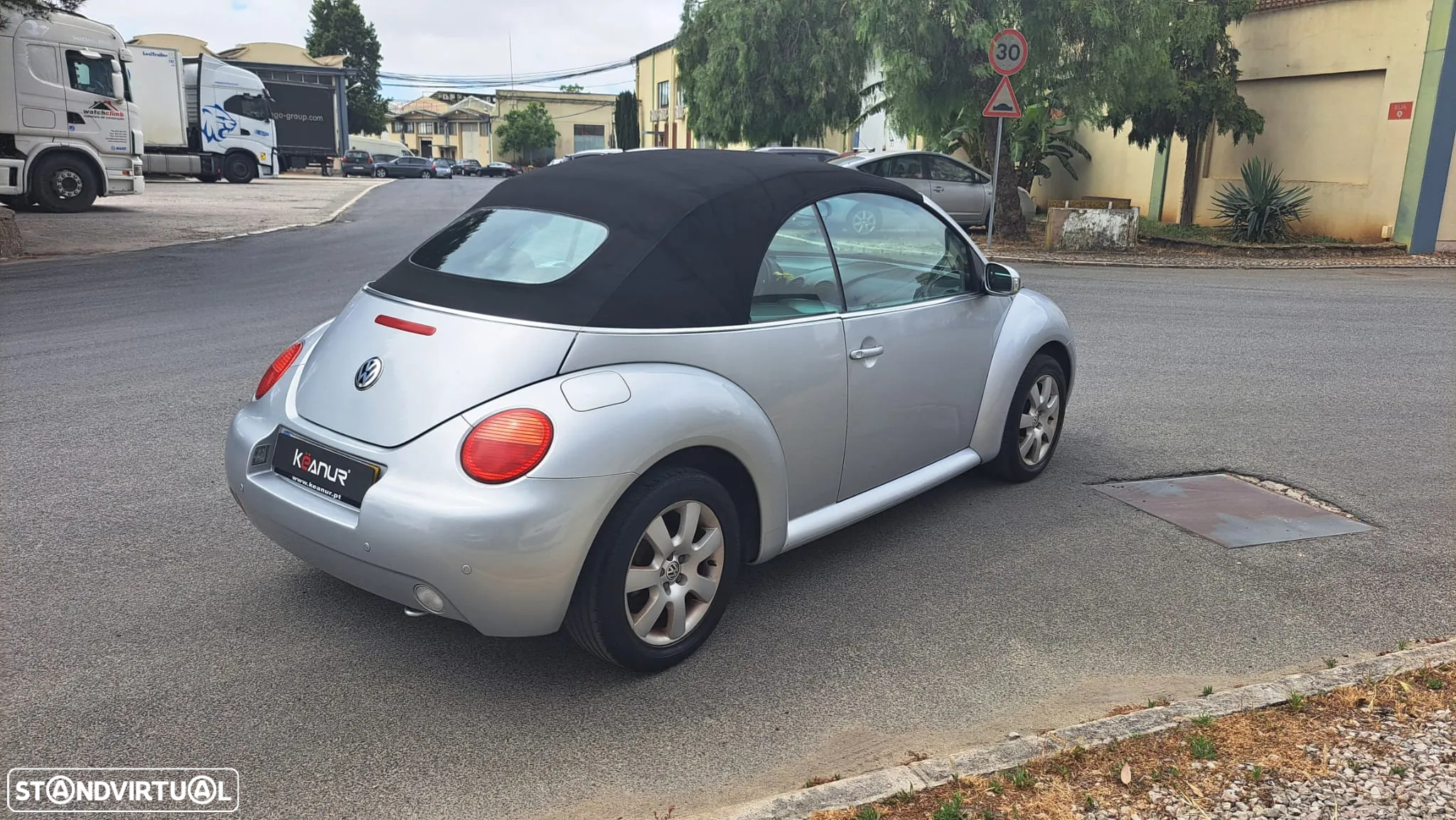 VW New Beetle Cabriolet 1.9 TDi - 22