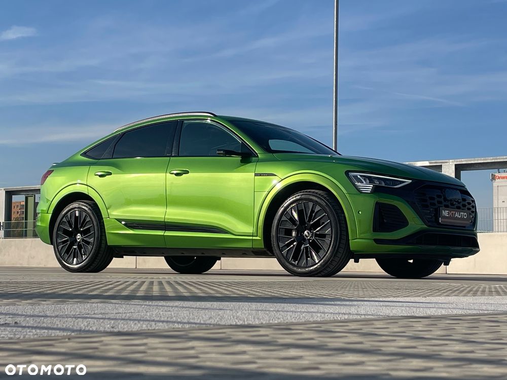 Audi Q8 Sportback e-tron - 9