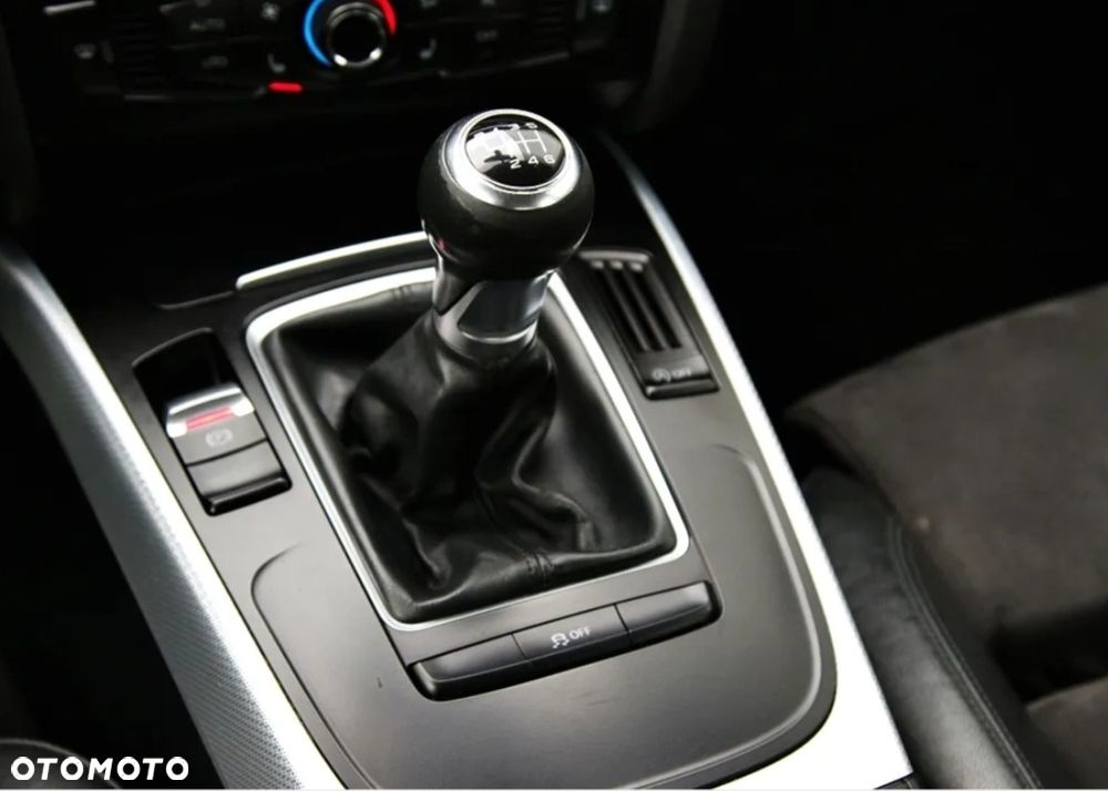 Audi A4 Avant 2.0 TDI DPF quattro Ambiente - 17