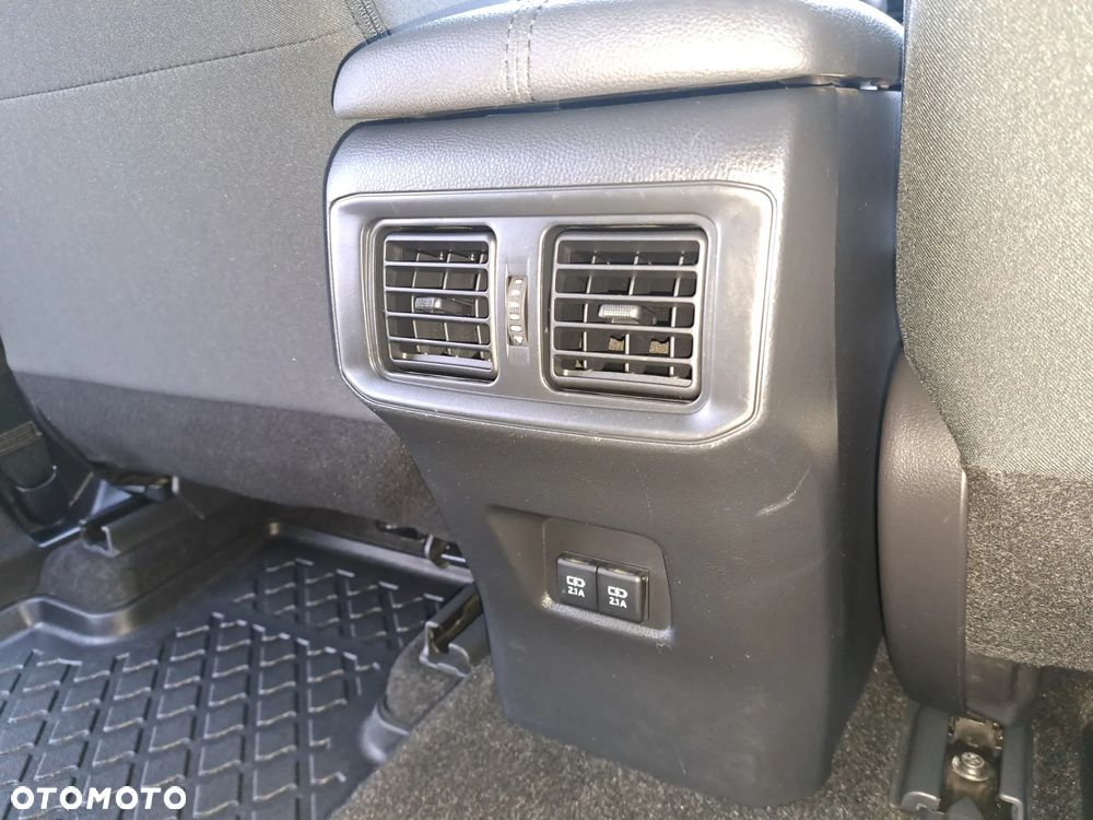 Toyota RAV4 2.0 Comfort 4x4 - 11