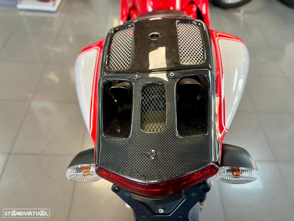 Ducati Desmosedici RR - 4