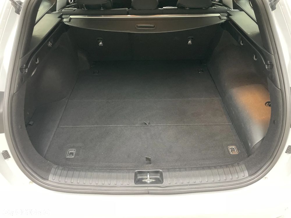 Kia Ceed 1.6 GDI PHEV L DCT - 18