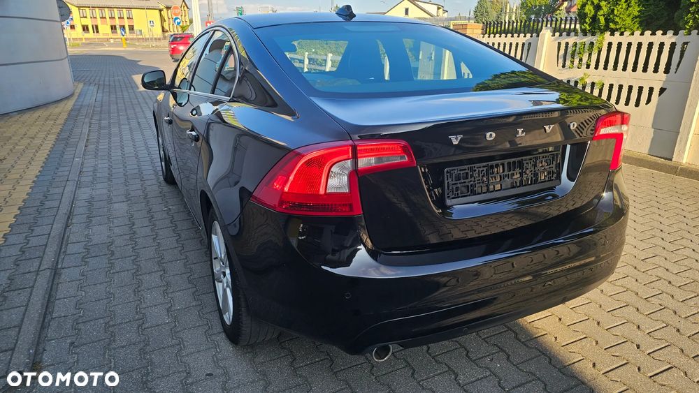 Volvo S60 D3 Drive-E Summum - 10