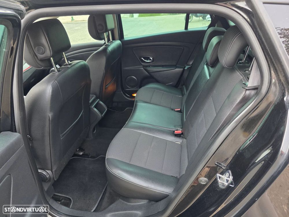 Renault Mégane Sport Tourer 1.6 dCi GT Line SS - 26
