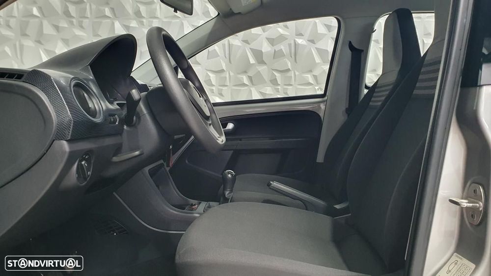 VW Up! 1.0 BMT Move - 12