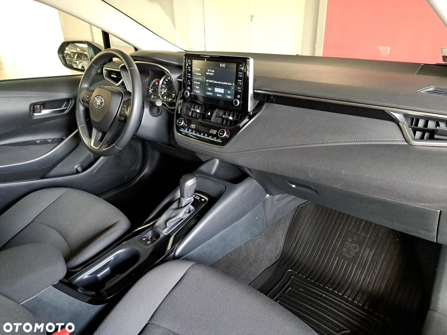 Toyota Corolla - 16