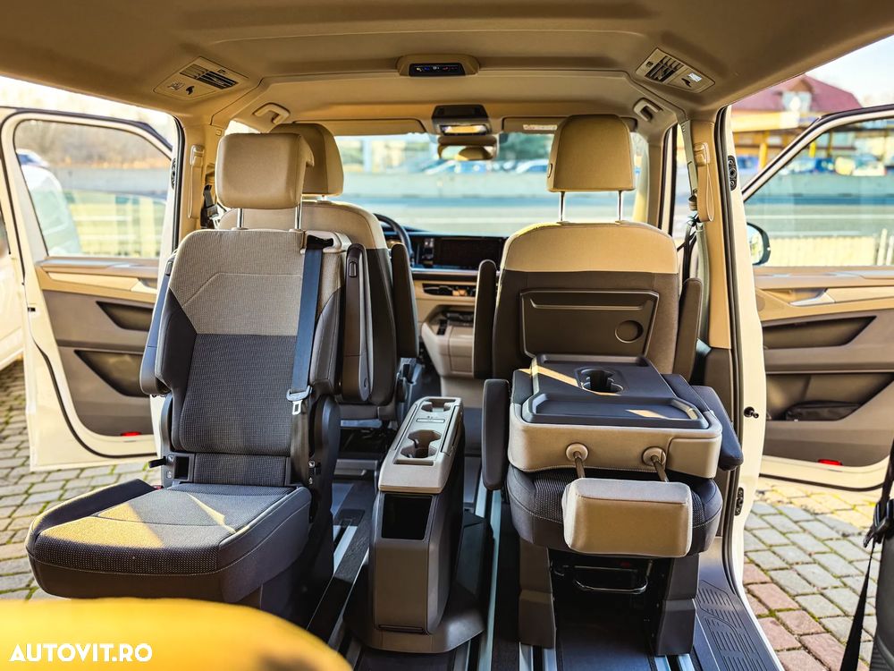 Volkswagen Multivan - 11