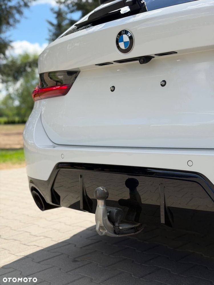 BMW Seria 3 320i M Sport - 28