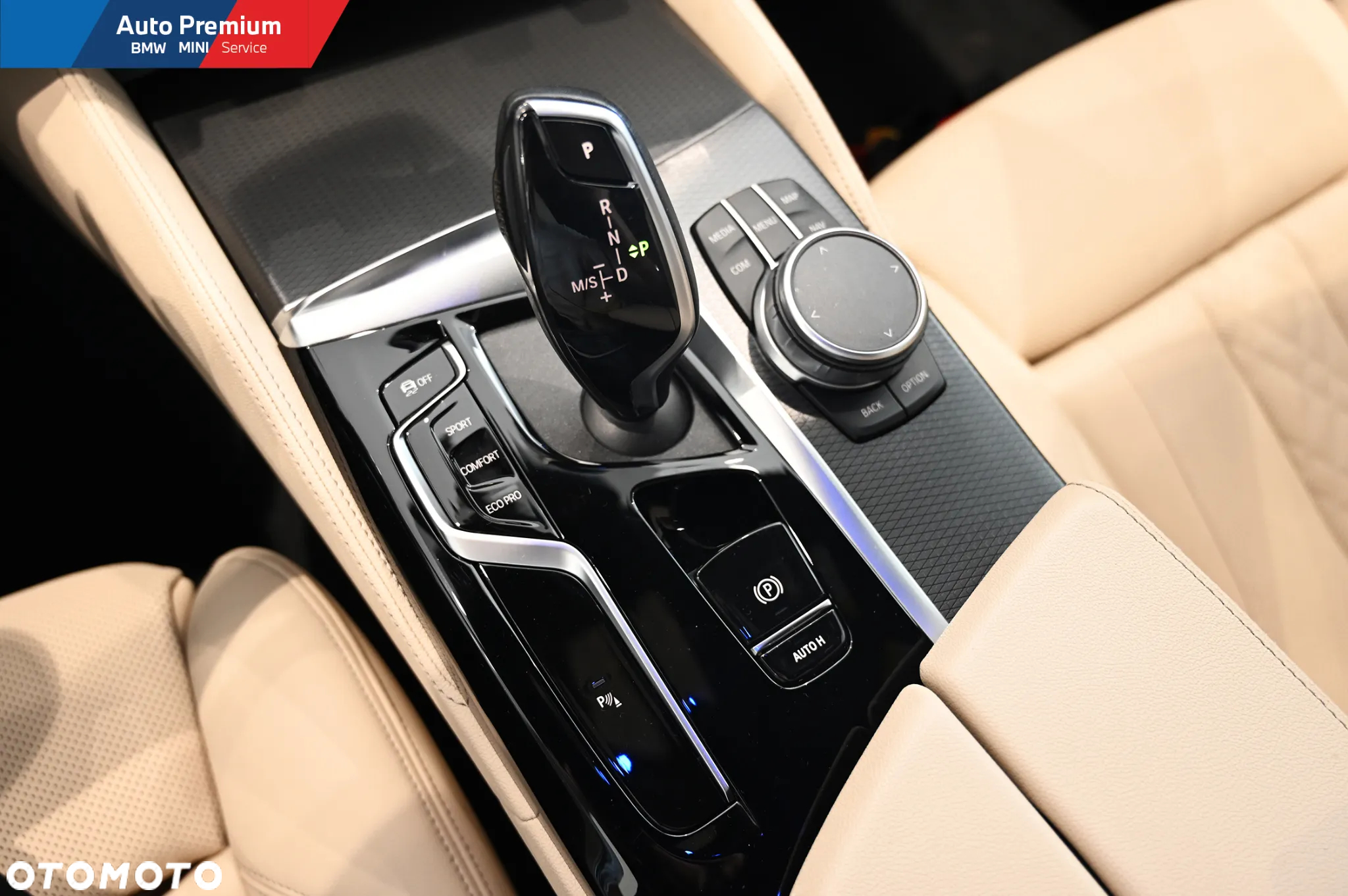 BMW Seria 5 530i xDrive - 9