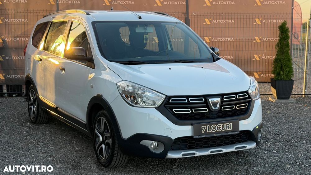 Dacia Lodgy 1.5 Blue dCi Stepway - 1
