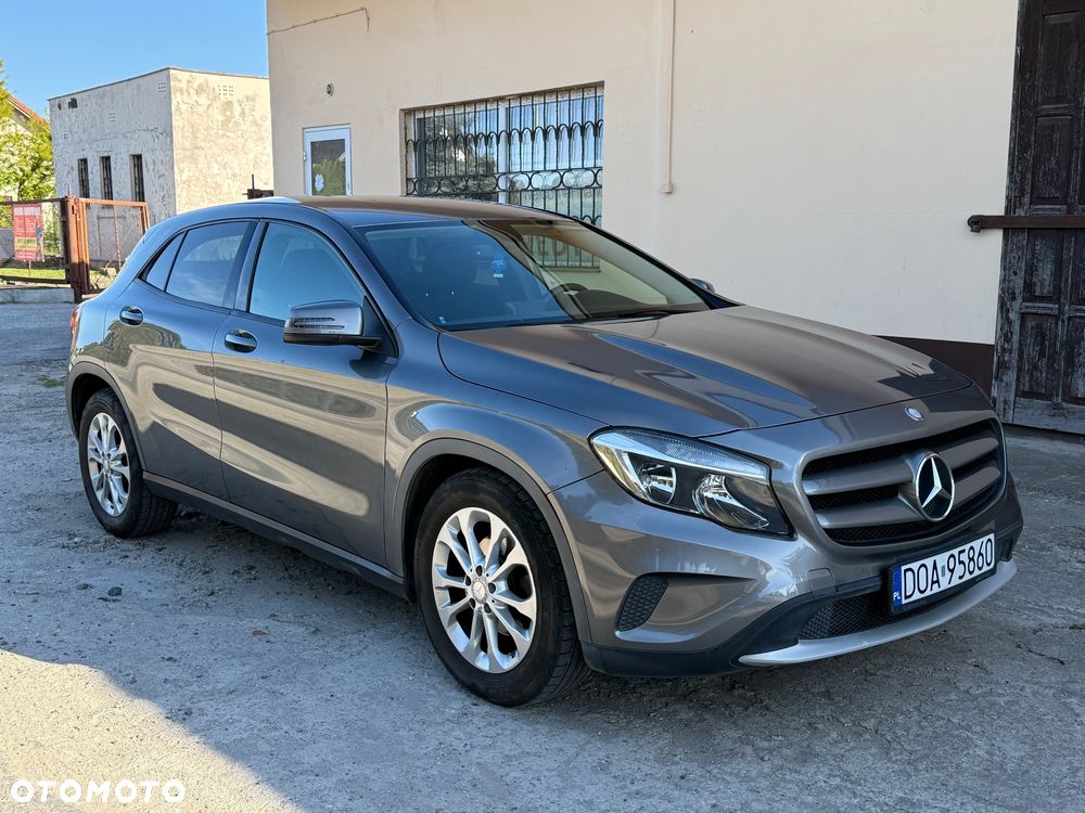 Mercedes-Benz GLA - 1