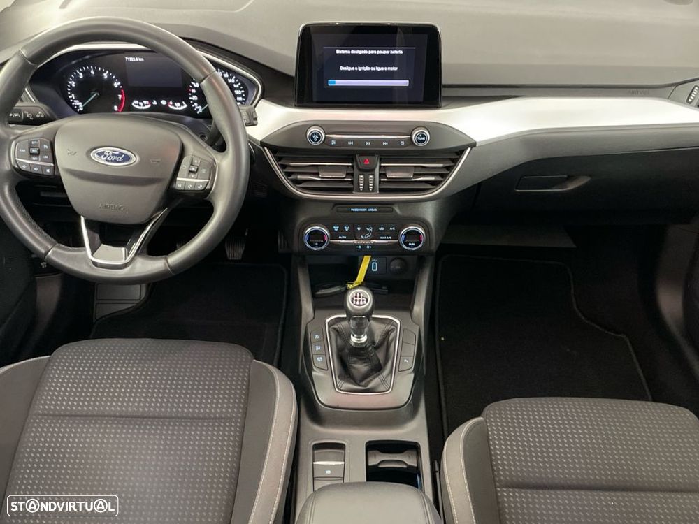 Ford Focus 1.0 EcoBoost Titanium - 10