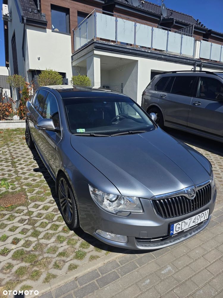 Skoda Superb 3.6 FSI 4x4 Platinum DSG - 5