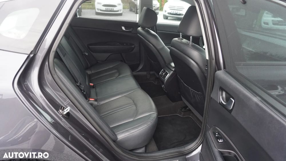 Kia Optima - 13