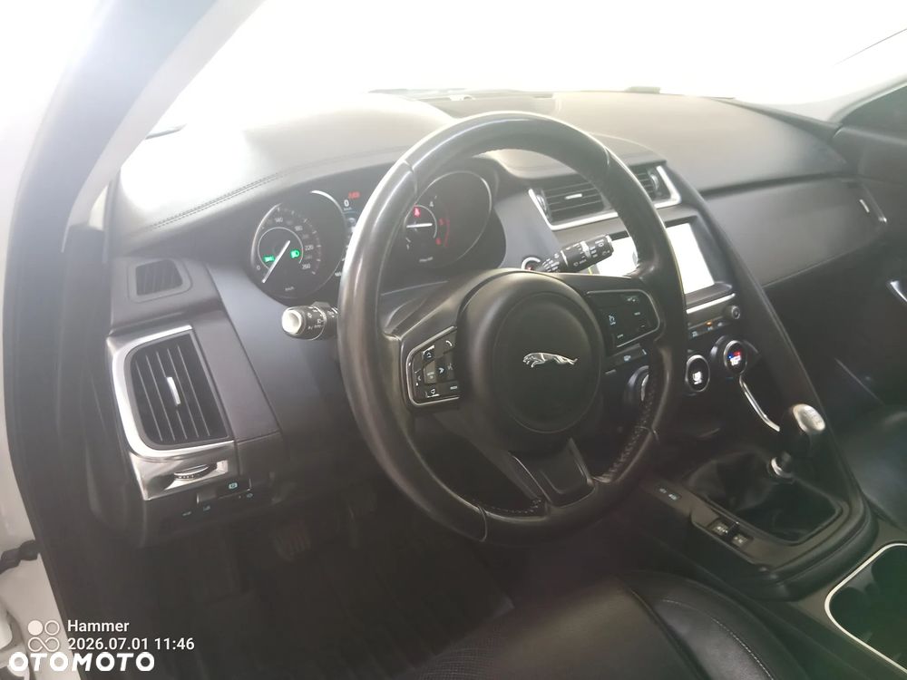 Jaguar E-Pace - 10