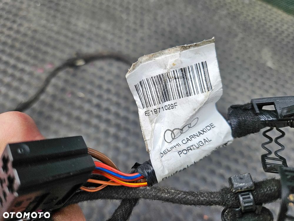 Instalacja 8E1971029F Wiazka Drzwi Kostki Przednia Przod Prawa Europa AUDI A4 B6 - 13