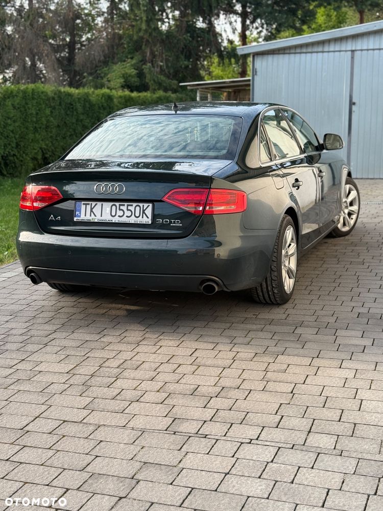 Audi A4 Limousine - 7