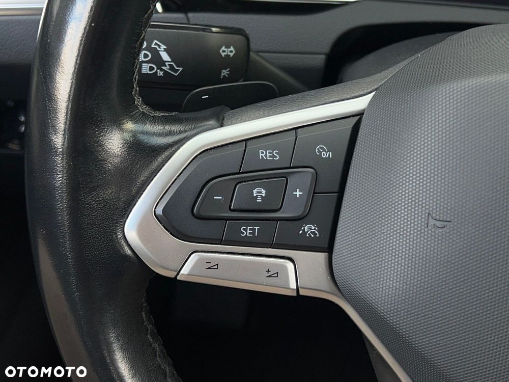 Volkswagen Passat 1.5 TSI EVO Elegance DSG - 23