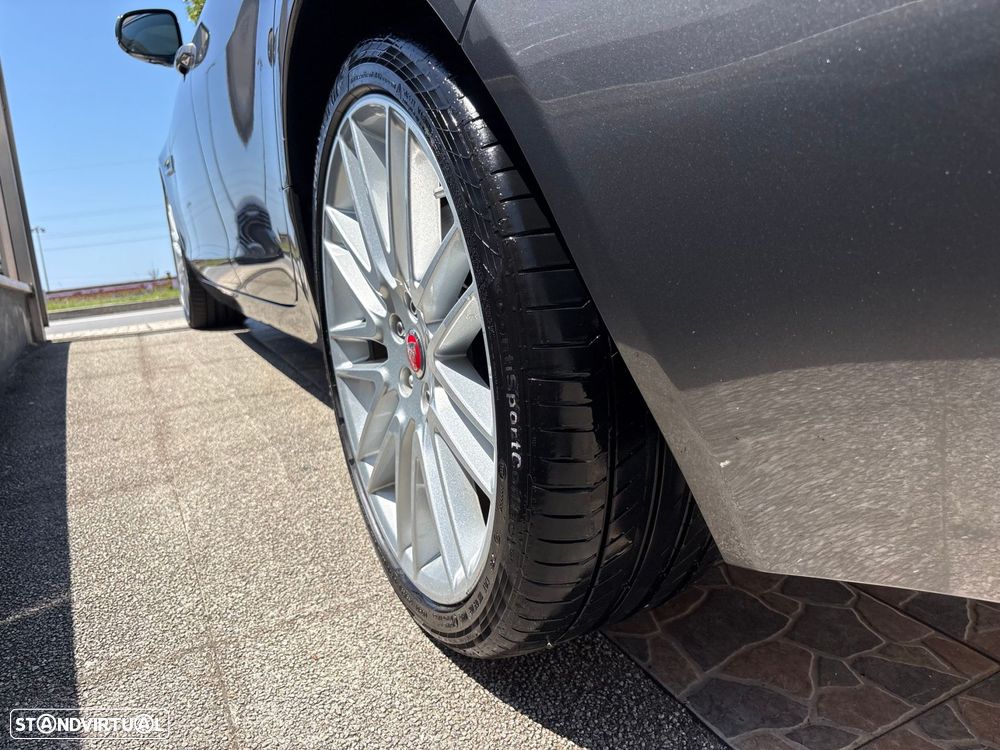 Jaguar XF 3.0 TDV6 Portfolio Aut. - 49