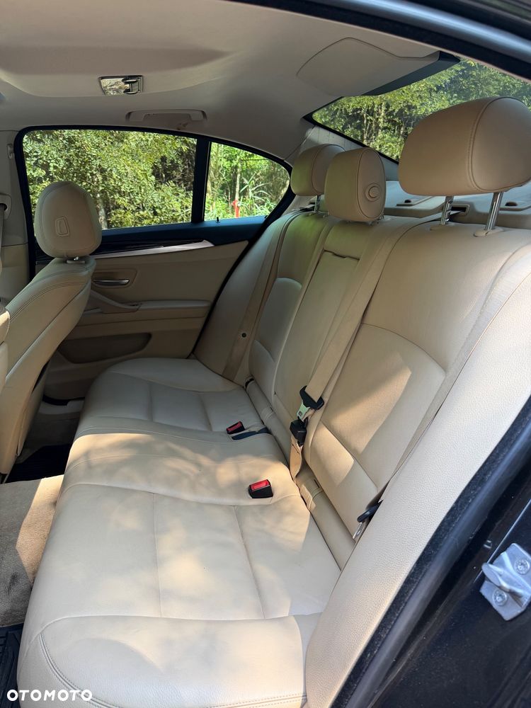 BMW Seria 5 - 16