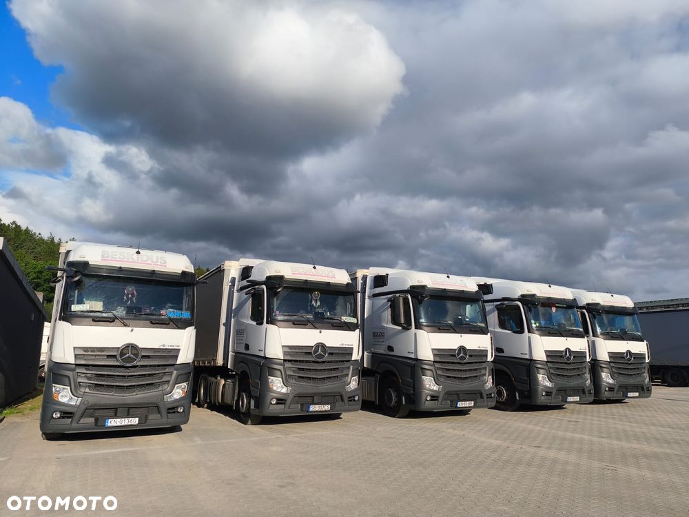 Mercedes-Benz Actros - 11