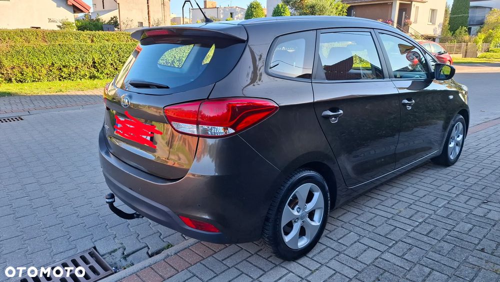 Kia Carens 1.6 GDI Dream Team Edition - 2