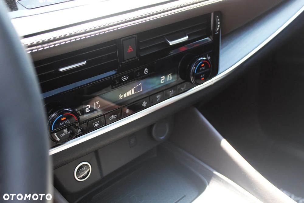 Nissan Qashqai 1.3 DIG-T MHEV Xtronic Tekna - 28