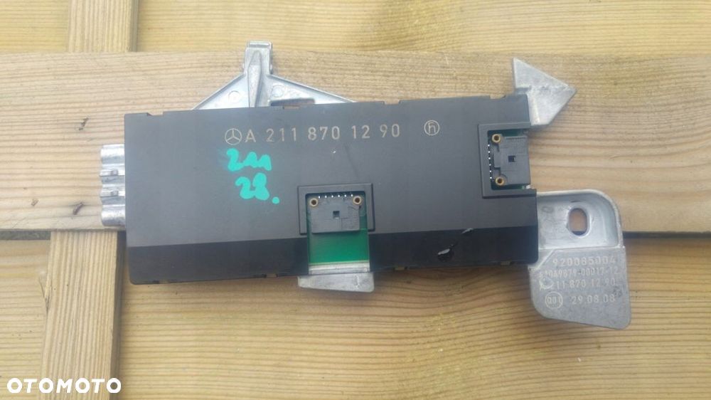 MERCEDES W211 MODUL WZMACNIACZ ANTENY A2118701290 - 1