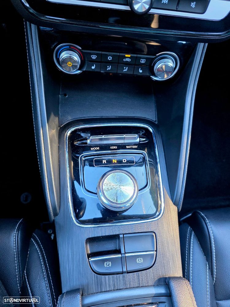 MG ZS Maximal Luxury - 14