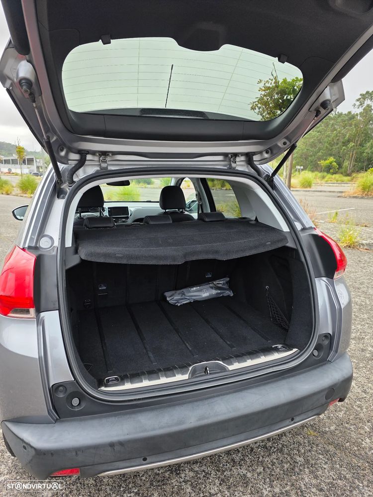 Peugeot 2008 1.2 PureTech Access - 7