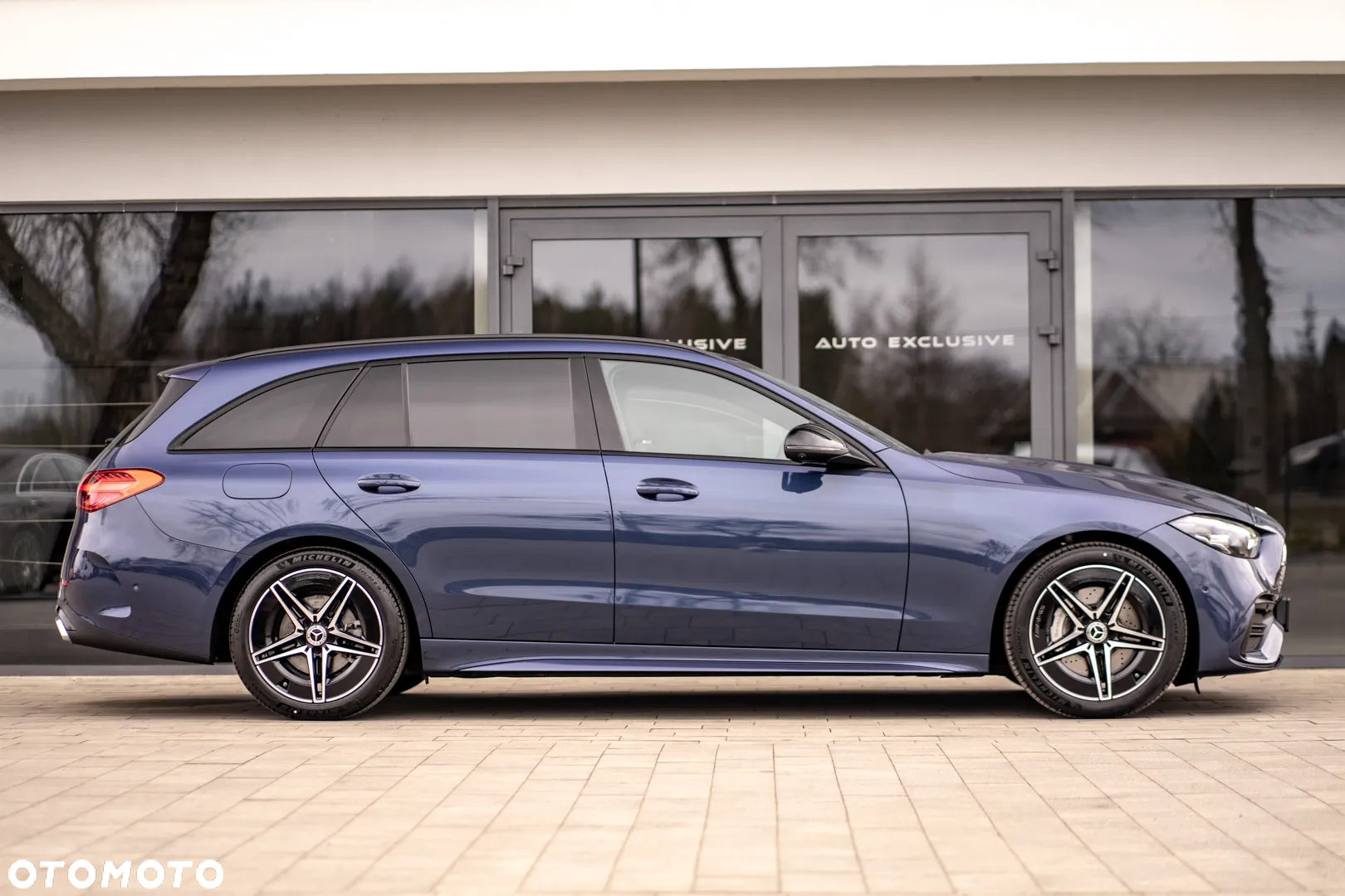 Mercedes-Benz Klasa C 200 4Matic T 9G-TRONIC AMG Line Advanced - 14