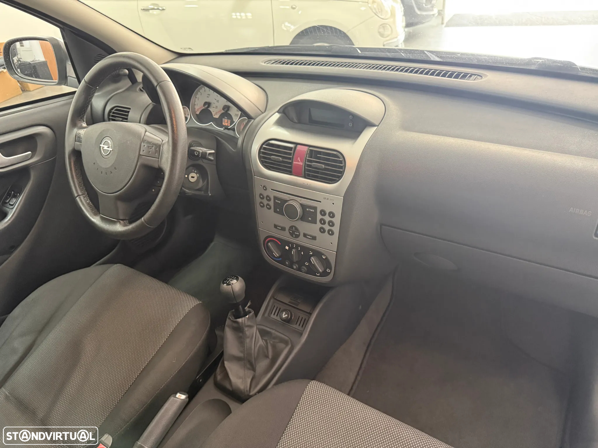 Opel Corsa 1.3 CDTi Enjoy - 13