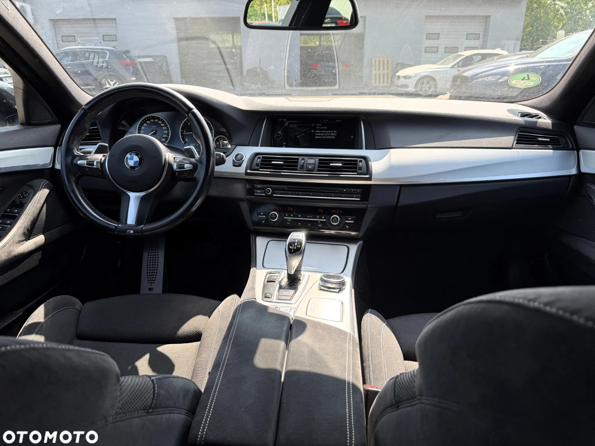 BMW Seria 5 525d Touring Sport-Aut - 12