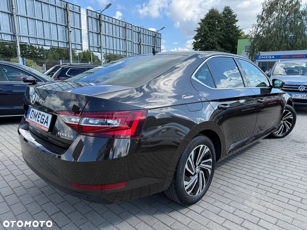 Skoda Superb 2.0 TDI Ambition DSG - 2