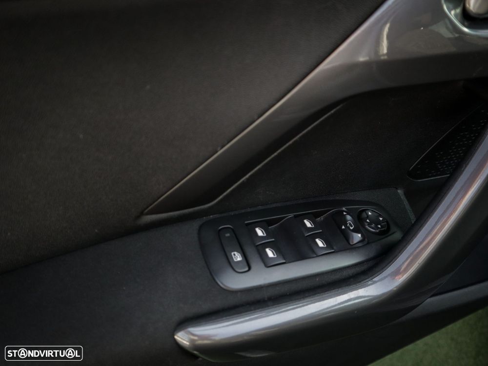 Peugeot 2008 1.6 BlueHDi Style - 30
