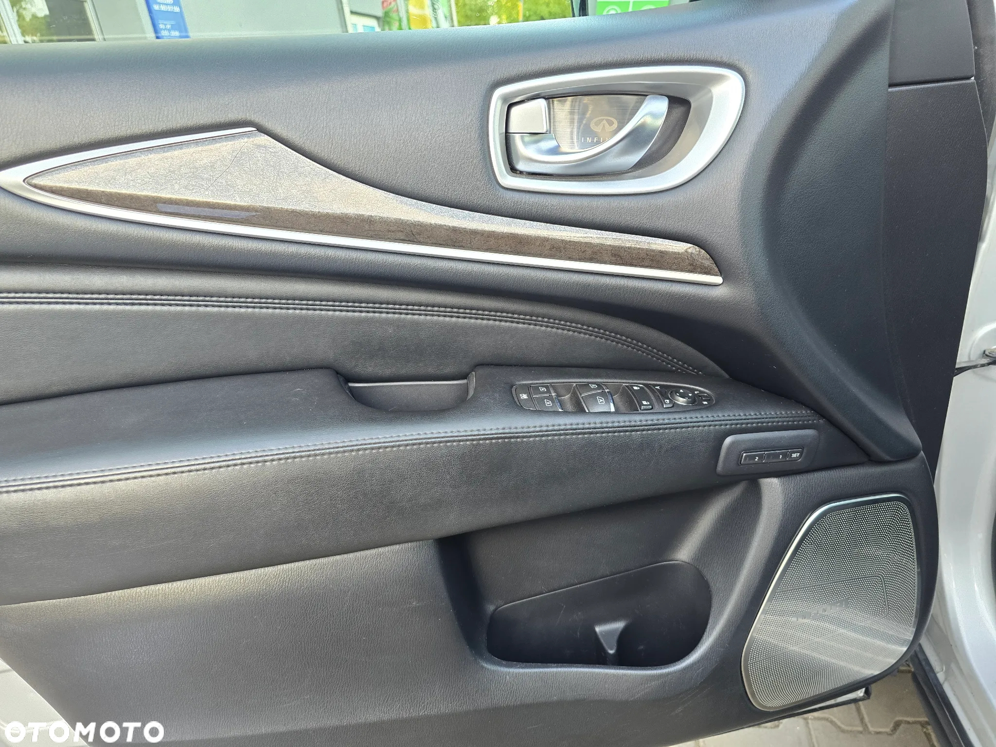 Infiniti QX60 3.5 Hi-Tech - 22