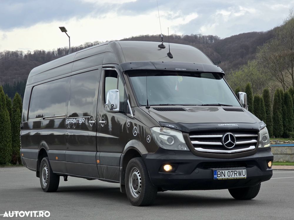 Mercedes-Benz Sprinter - 1